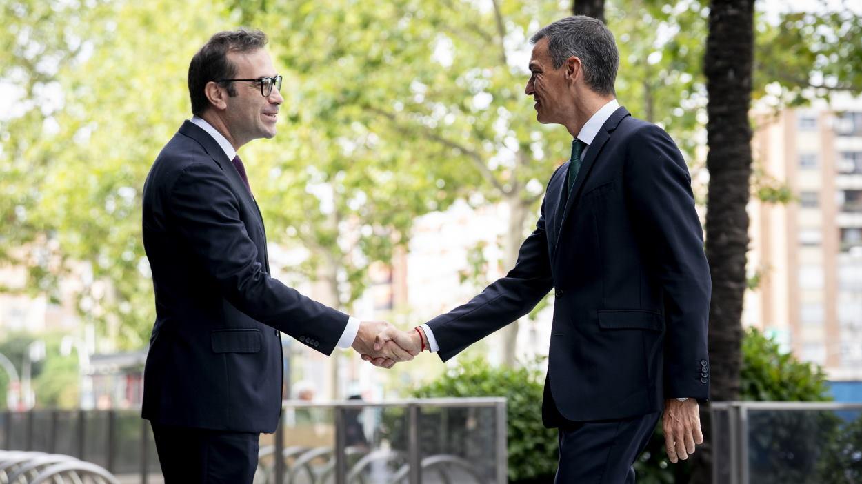 Carlos Cuerpo i Pedro Sánchez. EP