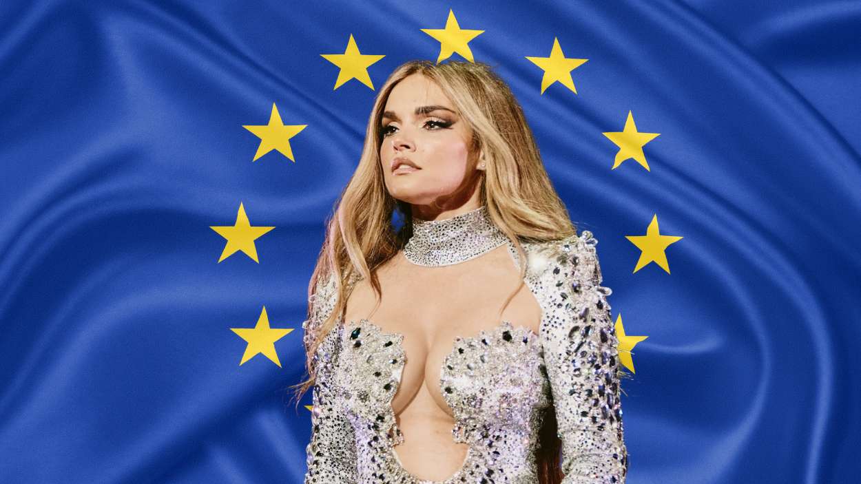 Melody amb la bandera de la UE darrere