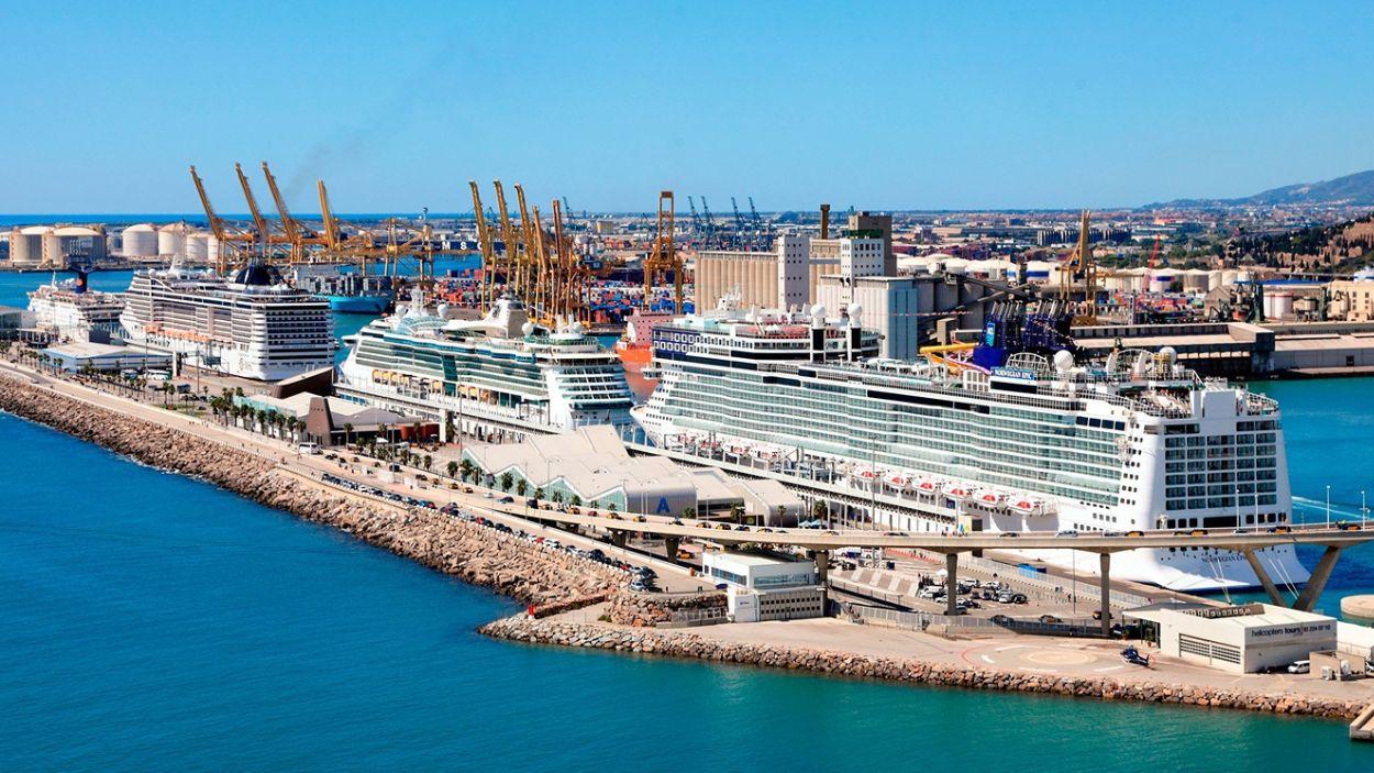 Creuers al Port de Barcelona