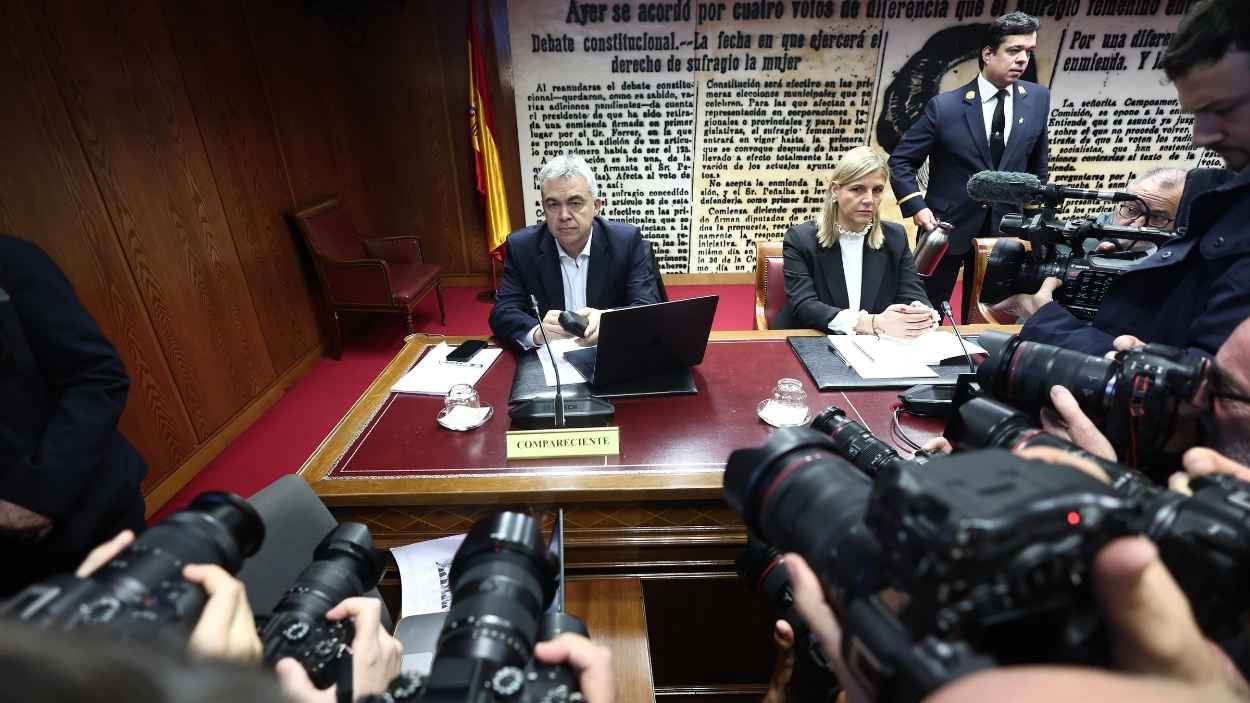 La UCO creu que Cerdán va pagar a la 'fontanera' Leire amb diners del partit que va camuflar amb factures simulades