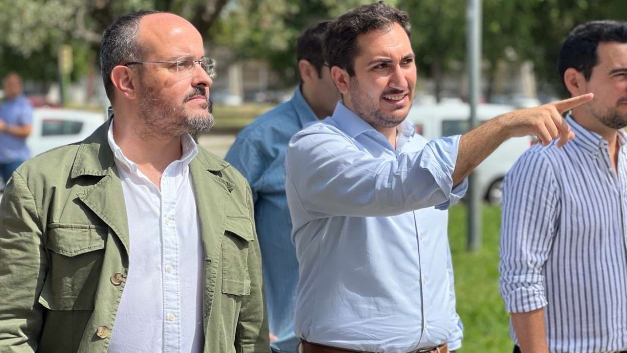 El president del PP de Catalunya, Alejandro Fernández, i el diputat del PP al Parlament de Catalunya Cristian Escribano. EP
