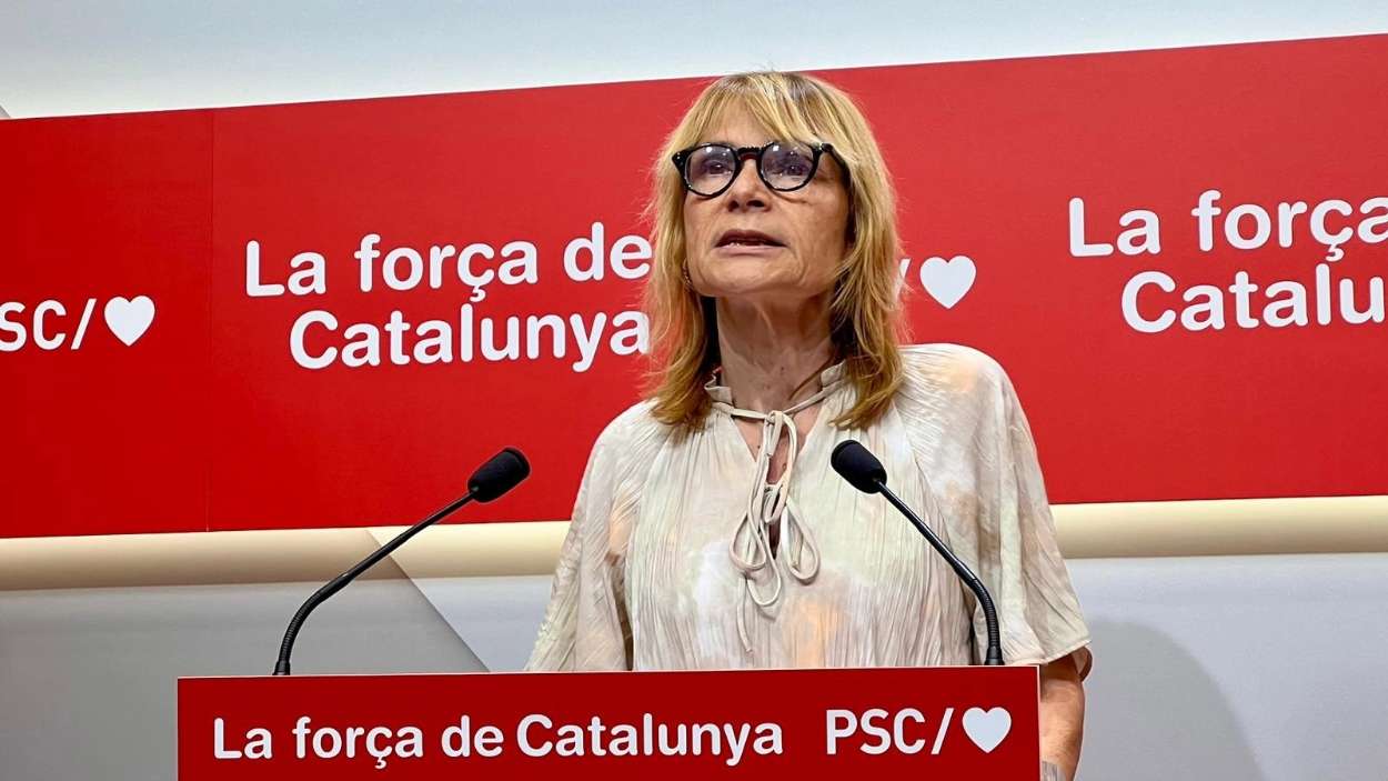 La portaveu del PSC, Lluïsa Moret, a una roda de premsa a Barcelona, a 22 de juny de 2026. EP 