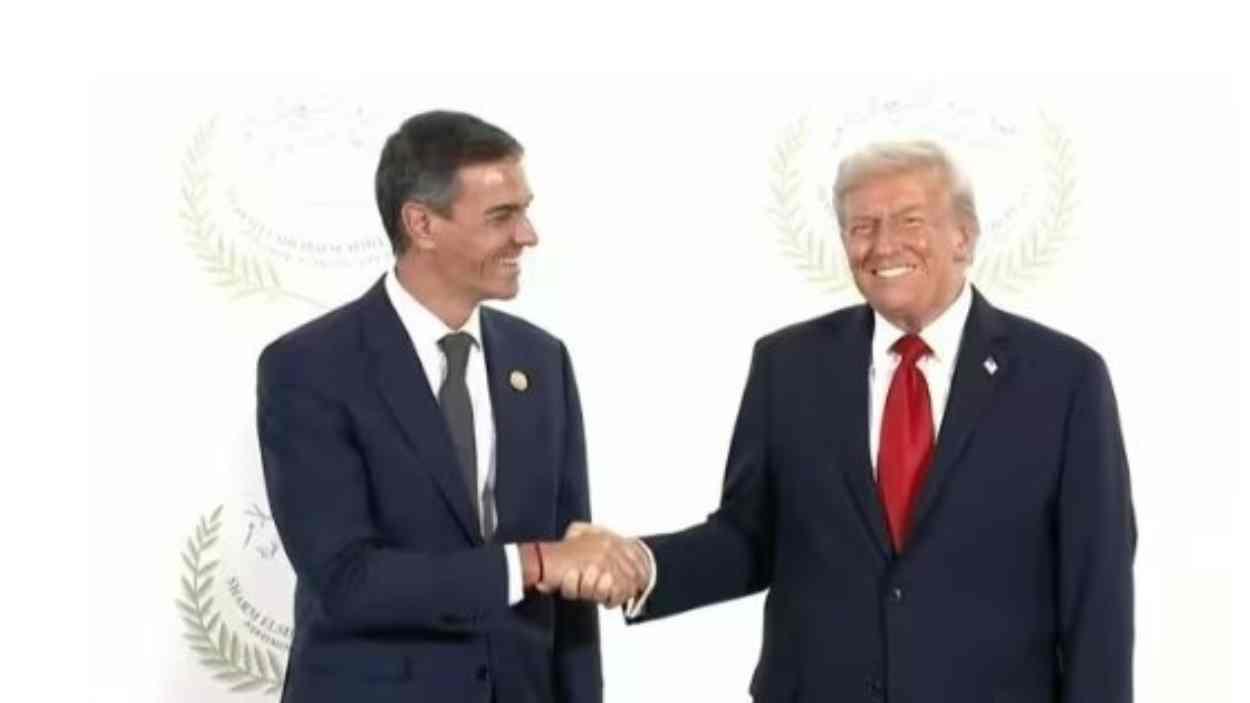 Donald Trump i Pedro Sánchez. EP