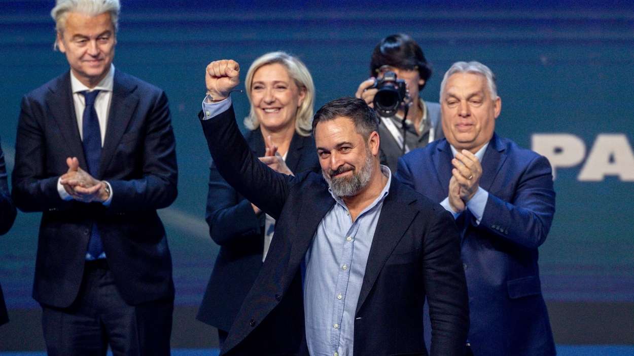 Santiago Abascal, Marine Le Pen, Viktor Orbán i Geert Wilders. EP
