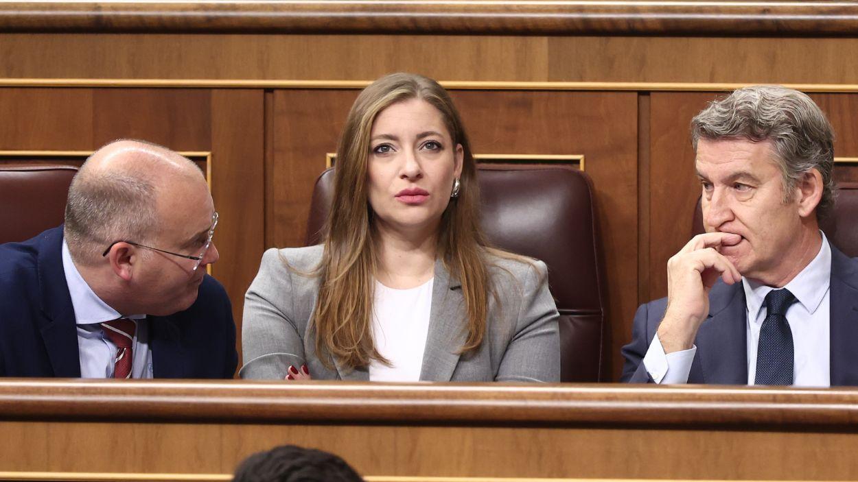 Miguel Tellado, Ester Muñoz i Alberto Núñez Feijóo. EP