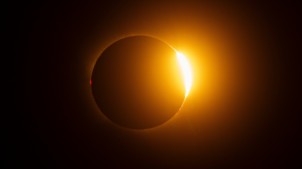Eclipse total solar. EP