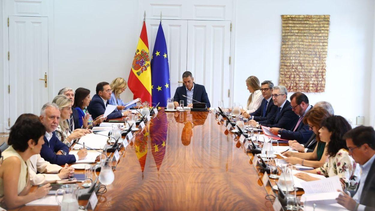 El Consell de Ministres ha aprovat un paquet de mesures i posa al capdavant de la crisi Ángel Víctor Torres. EP.