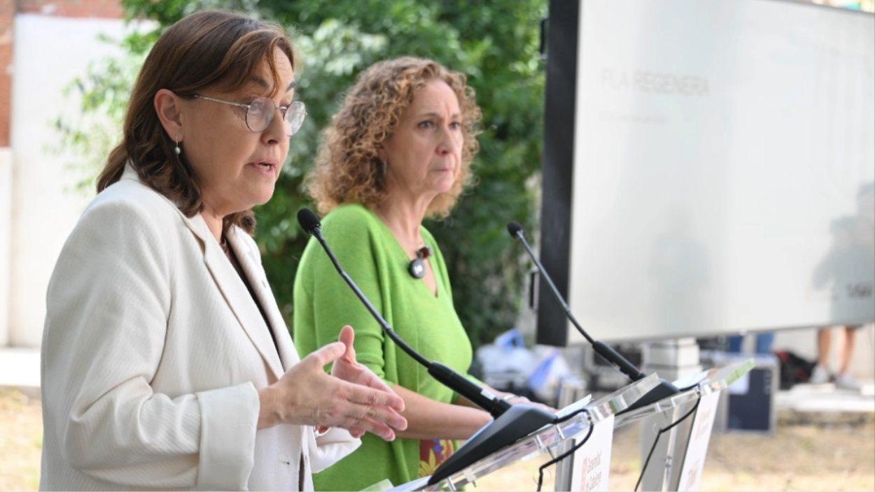 La consellera de Territori, Habitatge i Transició Ecològica, Sílvia Paneque, amb la portaveu del grup parlamentari d’ERC, Ester Capella, durant la presentació del Programa Regenera, a 21 de setembre de 2026, a Esparraguera (Barcelona). Govern