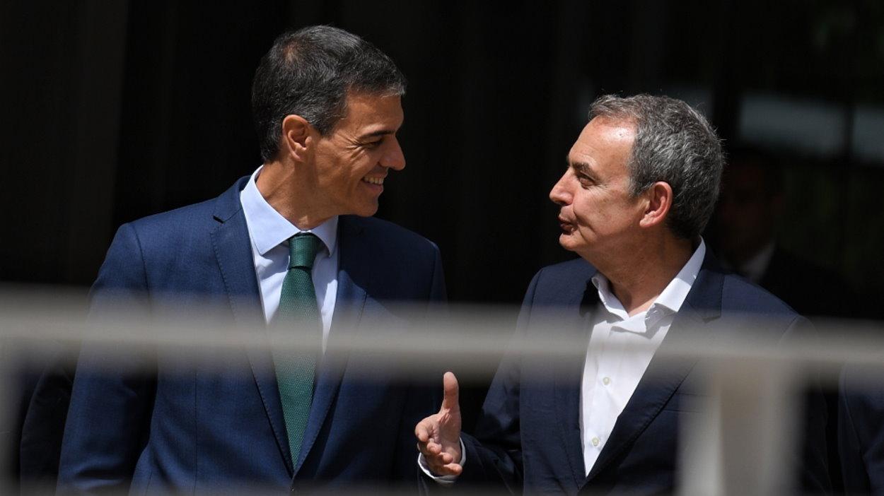 Pedro Sánchez i José Luis Rodríguez Zapatero. EP
