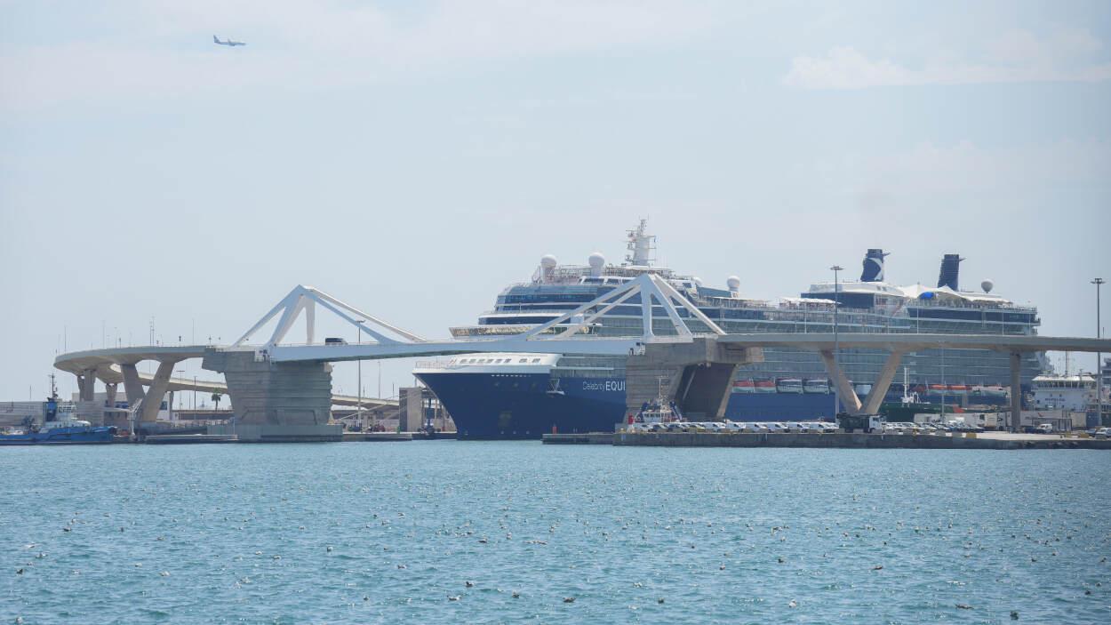 Creuers al port de Barcelona. David Zorrakino / EP
