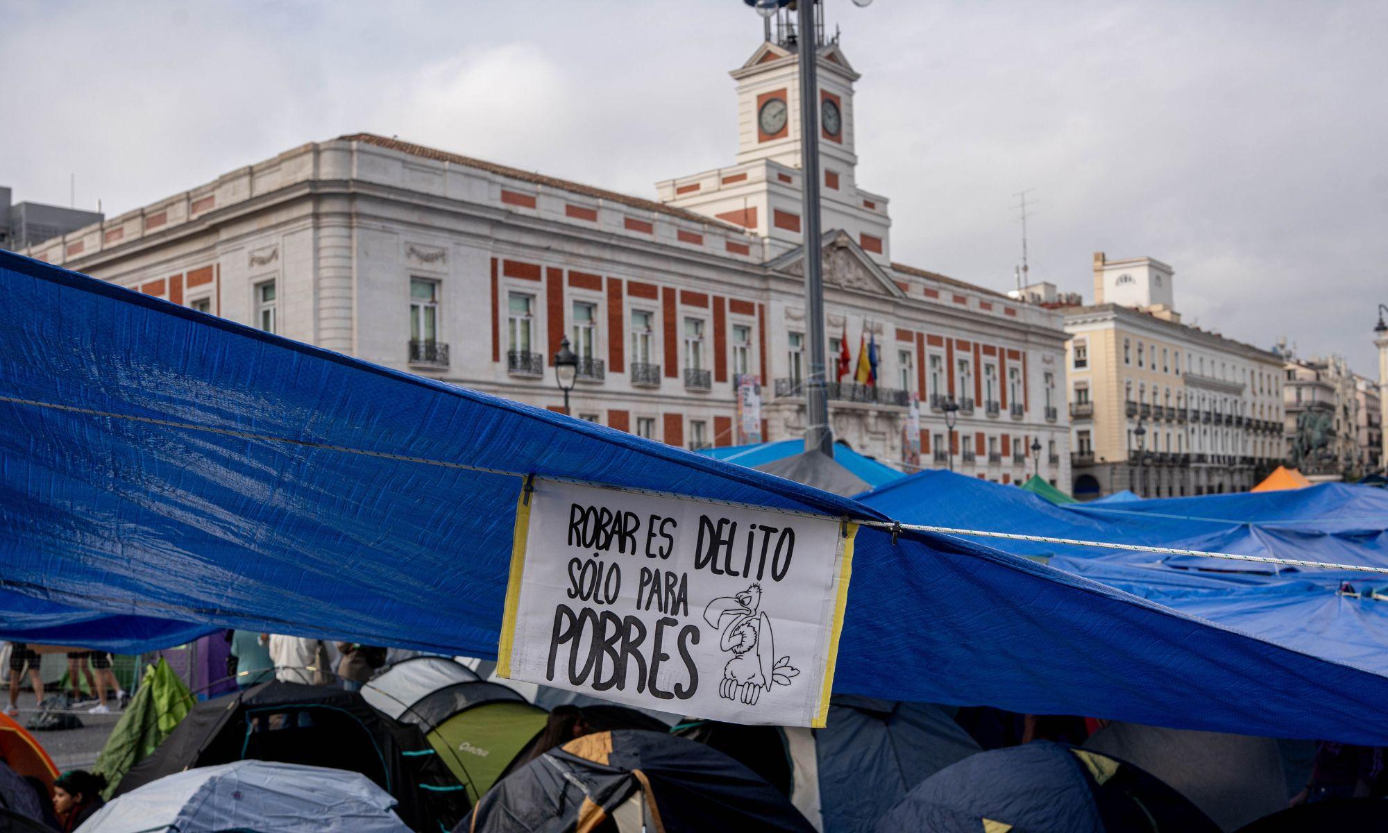 Acampats a la Puerta del Sol. EP