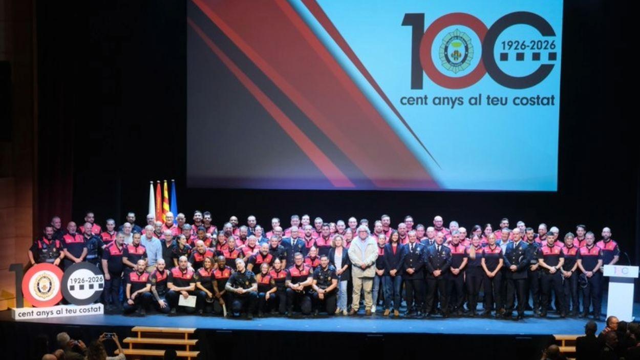 La Guàrdia Urbana de Cornellà celebra els seus 100 anys de servei a la ciutat amb un acte institucional. Ajuntament de Cornellà