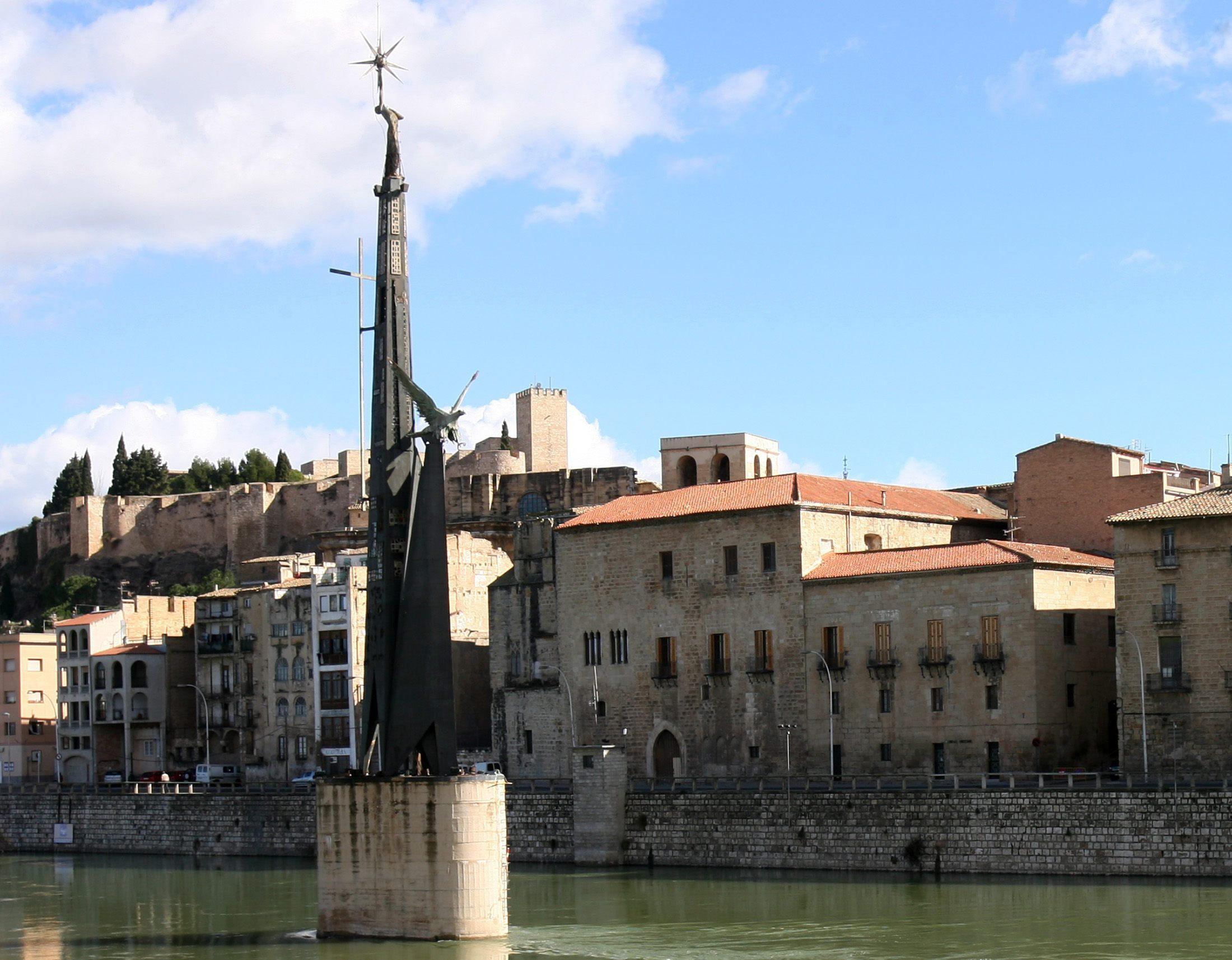 Monument franquista de Tortosa (Tarragona)
