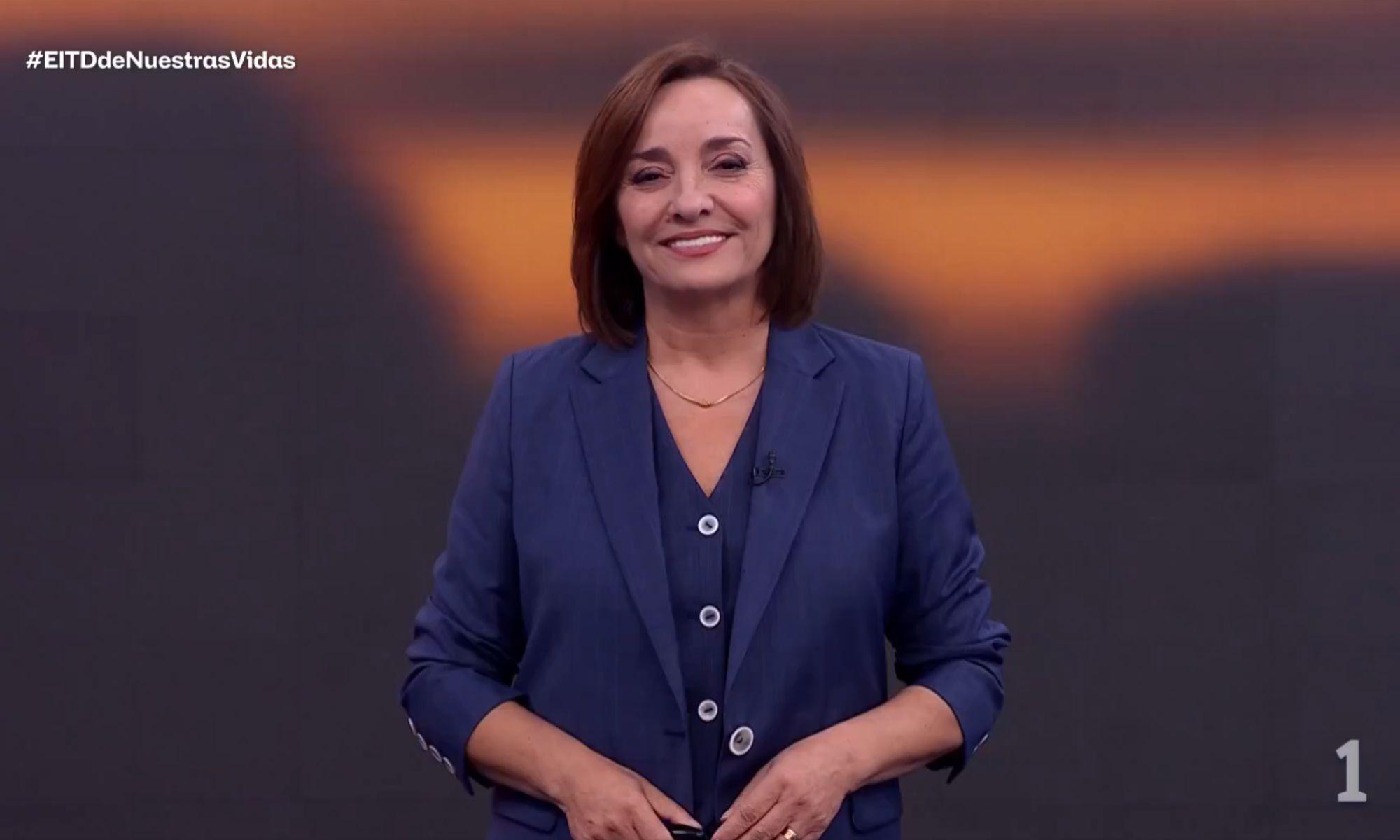 Pepa Bueno durant el 'Telediario de Nuestras Vidas'. RTVE