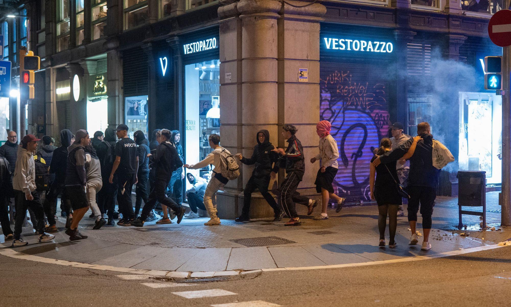Nit de disturbis a Barcelona. EP
